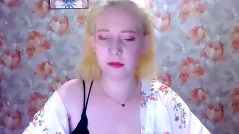Mel Mellie online show from June 25, 7:48 pm
