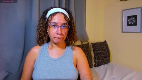 melani online show from January 7, 11:52 pm