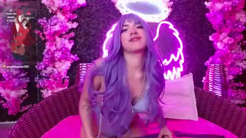 Snapshot of melanie_bianco chatting on September 12, 12:22 am Melanie online show from September 12, 12:22 am