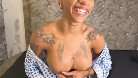 melanie online show from June 12, 7:38 am