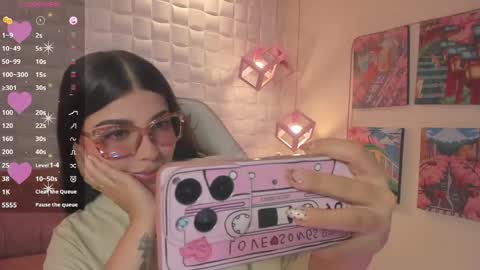 melaniegrayx online show from May 26, 2:27 pm