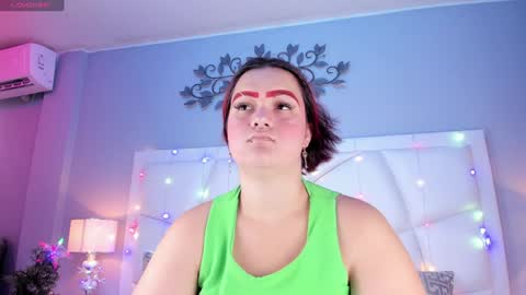 Melanie online show from December 19, 11:50 am