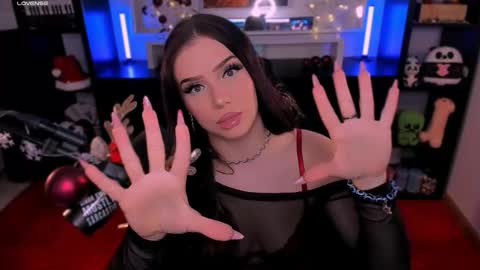 Melanie  online show from December 13, 7:53 pm