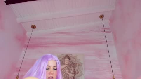 Melanie Roux online show from December 14, 8:08 pm