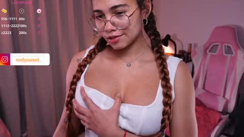 Snapshot of melanieryann_ chatting on March 3, 5:16 am Ig melysweet online show from March 3, 5:16 am