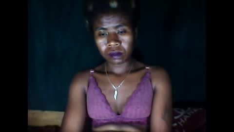 melanih online show from May 15, 9:23 am