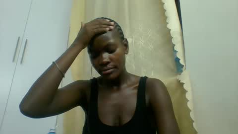 melaninpetite online show from December 23, 10:33 pm