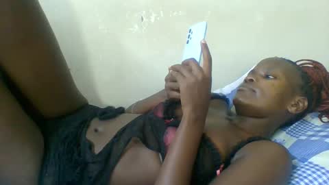 melaninpetite online show from December 14, 9:13 pm