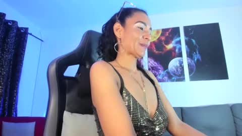 melannia_hills online show from February 3, 10:14 am