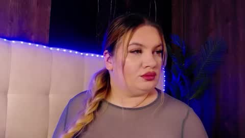 melanniebrown online show from February 19, 7:08 am