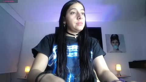melanny_petite online show from May 18, 12:55 pm