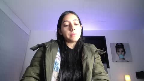 melanny_petite online show from April 29, 11:35 am