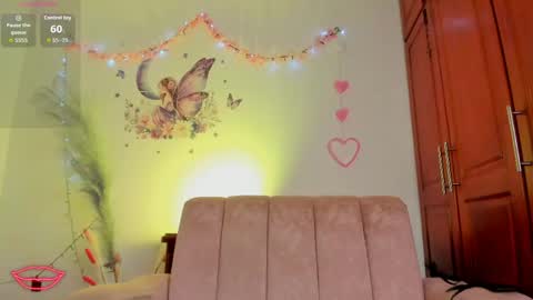 Melany Mendoza online show from May 22, 6:39 pm