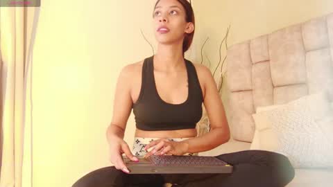 Melany online show from April 27, 3:09 pm