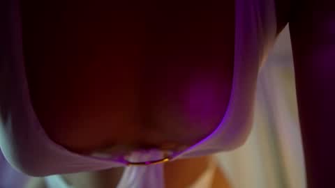 MelinaSmith  online show from May 20, 10:07 pm