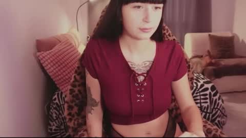 Snapshot of melinamars_ chatting on January 4, 3:28 pm Melina online show from January 4, 3:28 pm