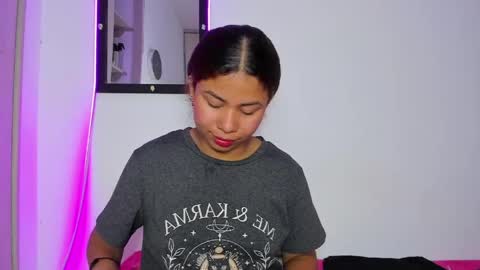 M E L I N A  online show from May 22, 11:03 pm