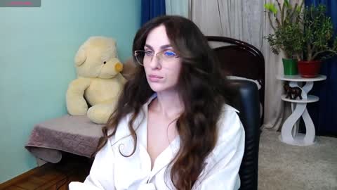 Snapshot of melinasmit chatting on December 7, 10:01 am Melina online show from December 7, 10:01 am
