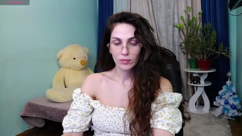 Snapshot of melinasmit chatting on January 8, 8:49 am Melina online show from January 8, 8:49 am