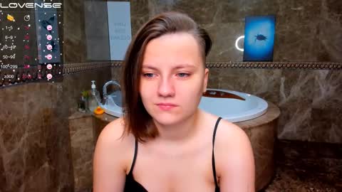 Melinda online show from October 12, 2:14 am