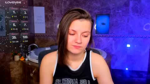 Melinda online show from May 22, 2:09 am