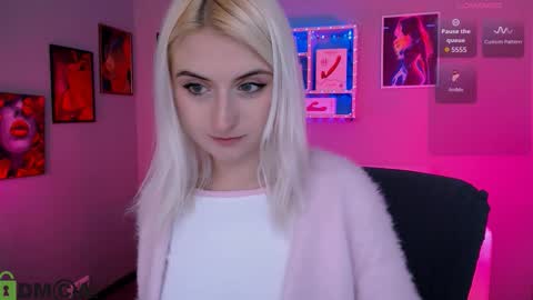 Melisa online show from February 8, 8:34 pm