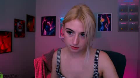 Melisa online show from May 20, 7:22 pm
