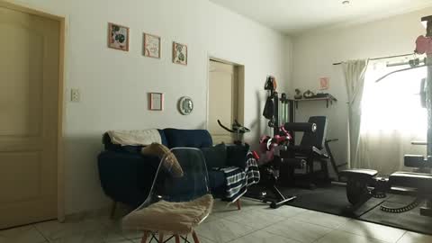 Melisa online show from April 2, 2:36 pm