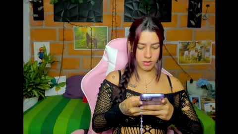 Snapshot of melisaking12 chatting on January 4, 7:34 pm Melisa King online show from January 4, 7:34 pm