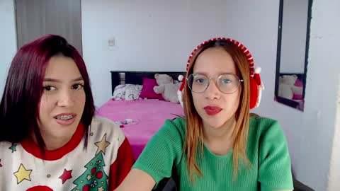 Snapshot of melisaking12 chatting on December 22, 12:50 am Melisa King online show from December 22, 12:50 am