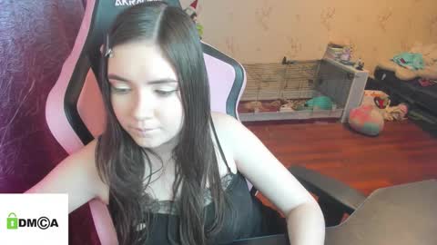 melisanilson online show from February 1, 1:15 am