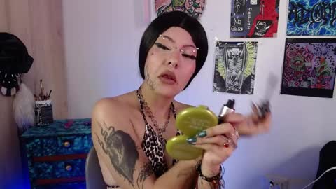 Melisa Velvet     online show from March 27, 8:31 pm