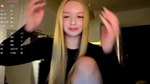 Mel or Lissa 3 Welcome here online show from August 3, 7:19 pm