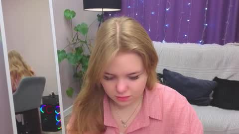 Sophia online show from February 6, 4:38 am