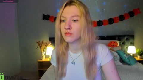 melissa_moooree online show from October 22, 9:25 am
