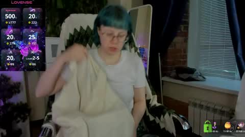Melissa online show from May 16, 12:02 am