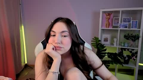 Melissa online show from April 23, 11:17 am