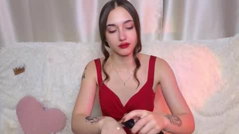 Mel online show from September 25, 2:21 am
