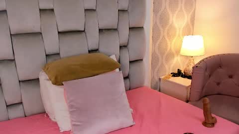 meloddy_parker online show from October 30, 11:55 am