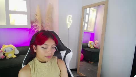 melody701583as online show from May 11, 2:45 pm