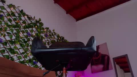 melody_cute10 online show from May 11, 2:45 pm