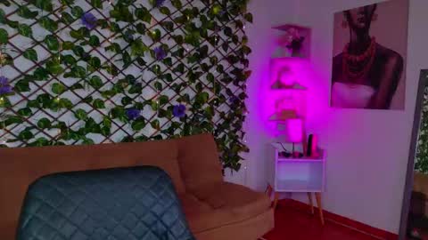 melody_cute10 online show from May 9, 2:30 pm