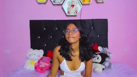 melody_dayana online show from September 20, 5:50 am