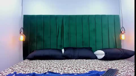 Snapshot of melody_kener chatting on September 9, 9:25 pm melody_kener online show from September 9, 9:25 pm