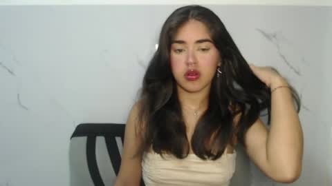 melody phillips online show from May 9, 10:06 am