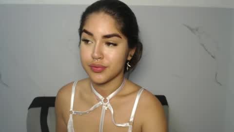 melody phillips online show from May 15, 9:34 am