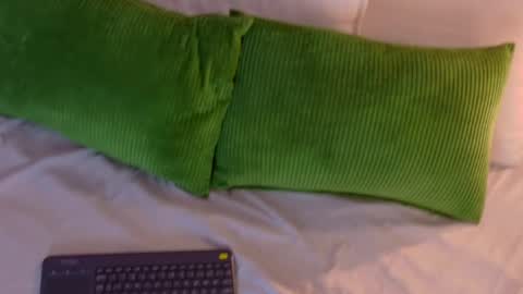 M E L O D Y  online show from March 28, 8:19 pm