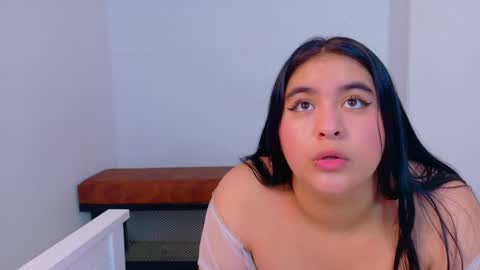 M E L O D Y  online show from May 25, 7:24 pm