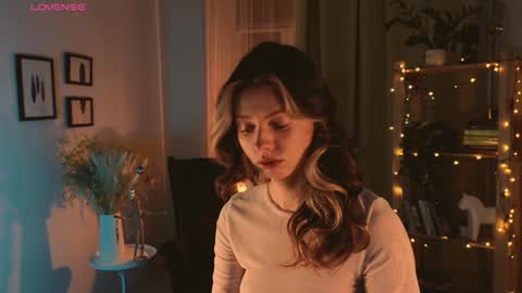 Snapshot of melodykey_x chatting on December 25, 2:56 pm melody online show from December 25, 2:56 pm