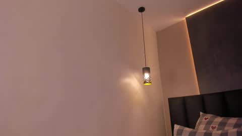  Memphis Williams  online show from November 22, 2:58 am